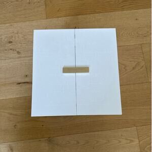 Audemars Piguet - Snowglobe Box in White